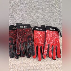 Live and fast Unix motorcycle gloves. Red paisley. Pay $40 for each selling $45